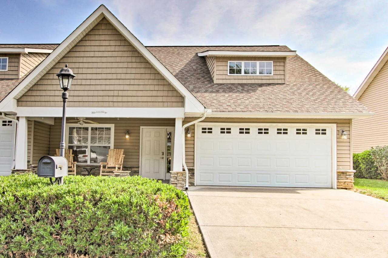 Home With Community Pool - 2 Miles To The Island! Pigeon Forge Exteriör bild